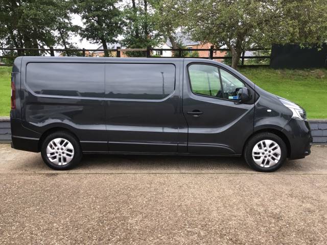 2021 Renault Trafic 2.0 LL30 ENERGY dCi 120 Sport Nav Van
