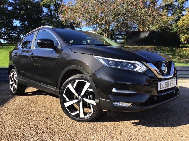 Nissan Qashqai 1.5 dCi 115 Tekna 5dr Hatchback Diesel Black