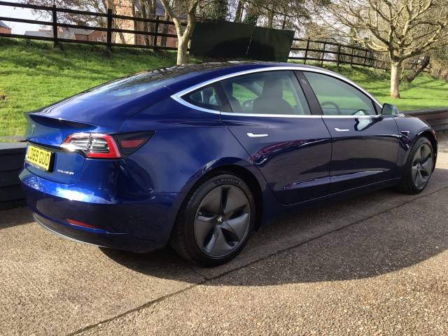 2019 Tesla Model 3 0.0 Long Range AWD 4dr Auto