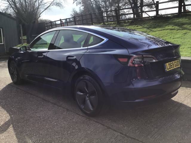 2019 Tesla Model 3 0.0 Long Range AWD 4dr Auto