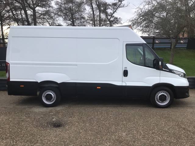 2021 Iveco Daily 2.3 Van 3520 WB Hi-Matic