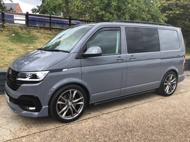 2020 Volkswagen Transporter 2.0 TDI 150 Highline Kombi Van