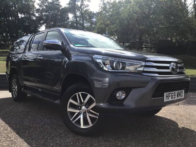 Toyota Hilux Invincible D/Cab Pick Up 2.4 D-4D Four Wheel Drive Diesel Grey