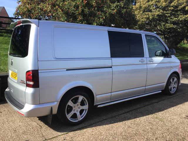 2013 Volkswagen Transporter 2.0 BiTDI 180PS Sportline Kombi Van