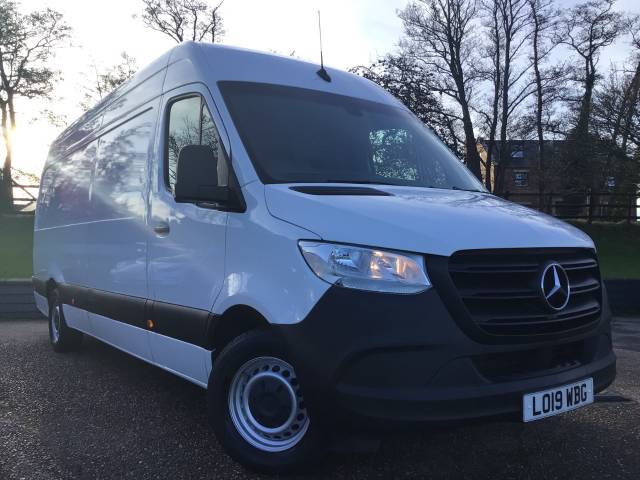 Mercedes-Benz Sprinter 2.1 3.5t H2 Van Panel Van Diesel White