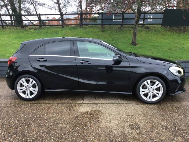 2015 Mercedes-Benz A Class 1.6 A180 Sport Premium Plus 5dr