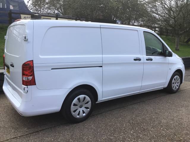 2020 Mercedes-Benz Vito 2.1 114CDI Progressive Van