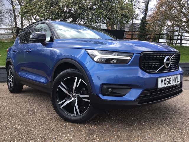 Volvo XC40 2.0 D3 R DESIGN 5dr Estate Diesel Blue
