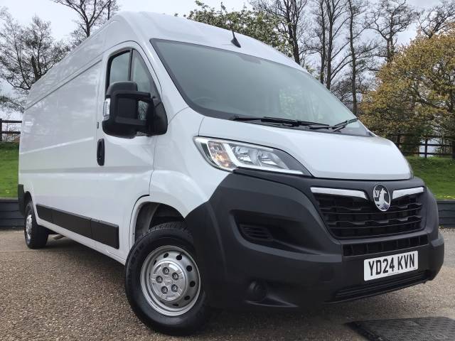 Vauxhall Movano 2.2 Turbo D 140ps H2 Van Prime Panel Van Diesel White