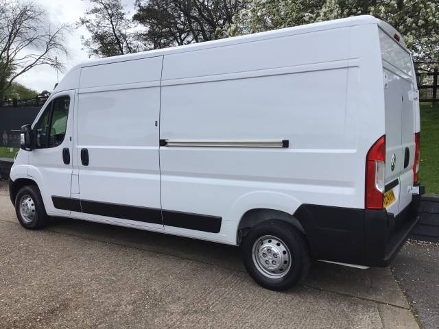 2024 Vauxhall Movano 2.2 Turbo D 140ps H2 Van Prime