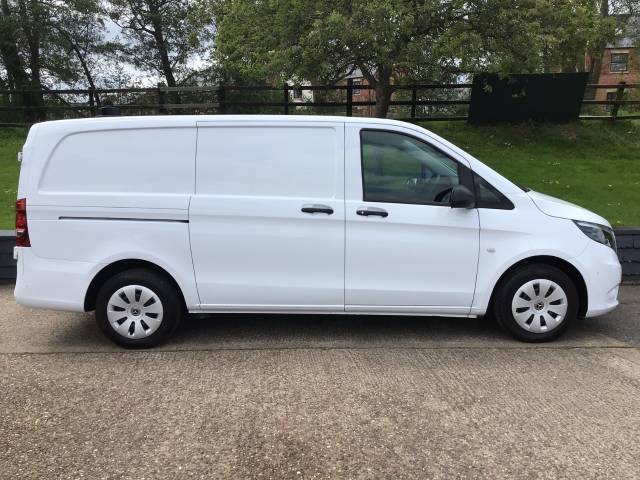 2020 Mercedes-Benz Vito 2.1 114CDI Progressive Van