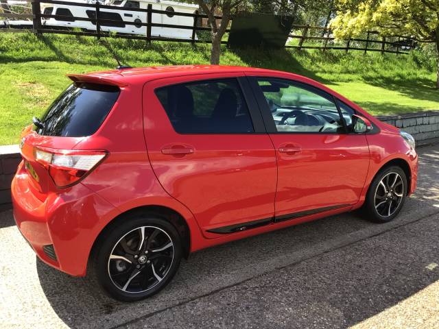 2017 Toyota Yaris 1.5 VVT-i Design 5dr