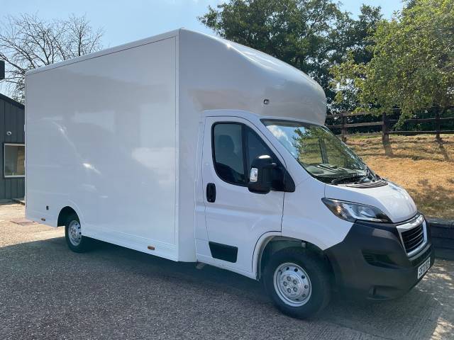 2022 Peugeot Boxer 2.2 BlueHDi Low floor Luton 140ps