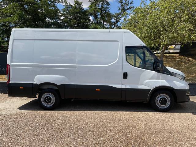 2022 Iveco Daily 2.3 High Roof Van 3520 WB