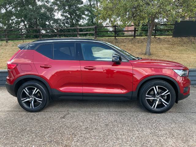2020 Volvo XC40 2.0 D4 [190] R DESIGN 5dr AWD Geartronic