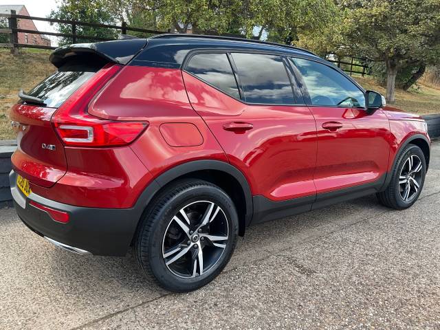 2020 Volvo XC40 2.0 D4 [190] R DESIGN 5dr AWD Geartronic