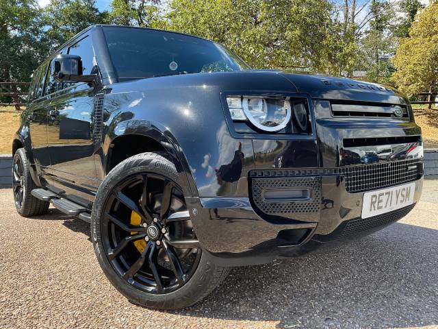 Land Rover Defender 3.0 D300 X-Dynamic S 110 5dr Auto Estate Diesel Black
