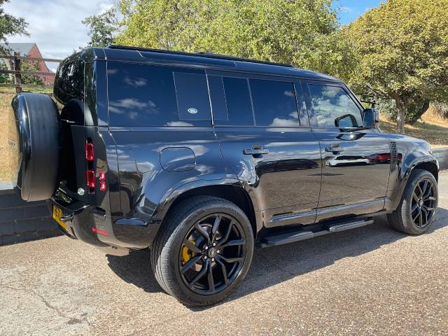 2021 Land Rover Defender 3.0 D300 X-Dynamic S 110 5dr Auto