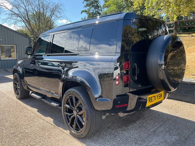 2021 Land Rover Defender 3.0 D300 X-Dynamic S 110 5dr Auto