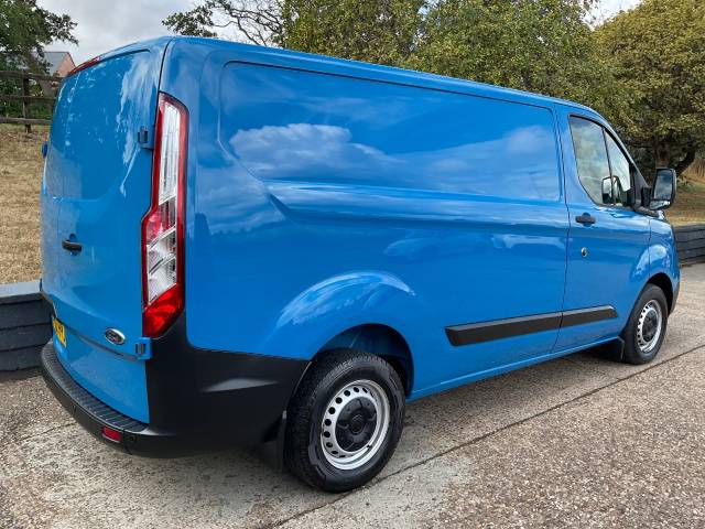 2022 Ford Transit Custom 2.0 EcoBlue 105ps Low Roof Leader Van