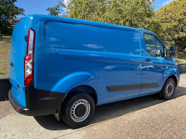 2022 Ford Transit Custom 2.0 EcoBlue 105ps Low Roof Leader Van