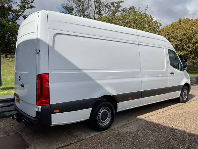 2023 Mercedes-Benz Sprinter 2.0 3.5t H2 Progressive Van AIR CON