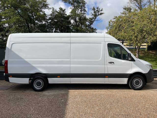 2023 Mercedes-Benz Sprinter 2.0 3.5t H2 Progressive Van AIR CON