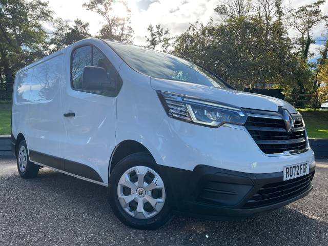 Renault Trafic 2.0 SL28 Blue dCi 130 Business Van Panel Van Diesel White