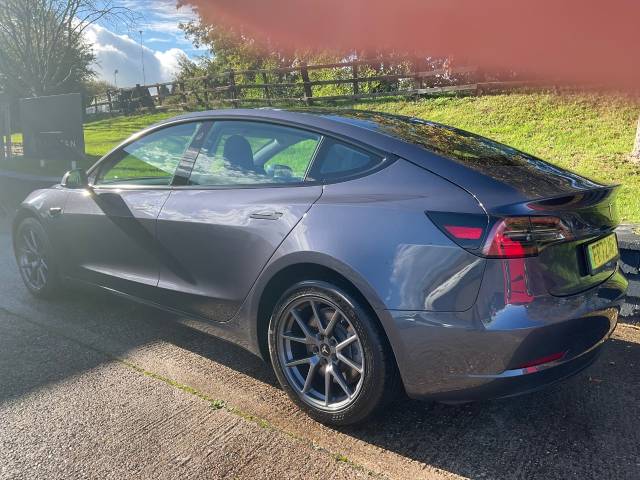 2022 Tesla Model 3 RWD 4dr Auto