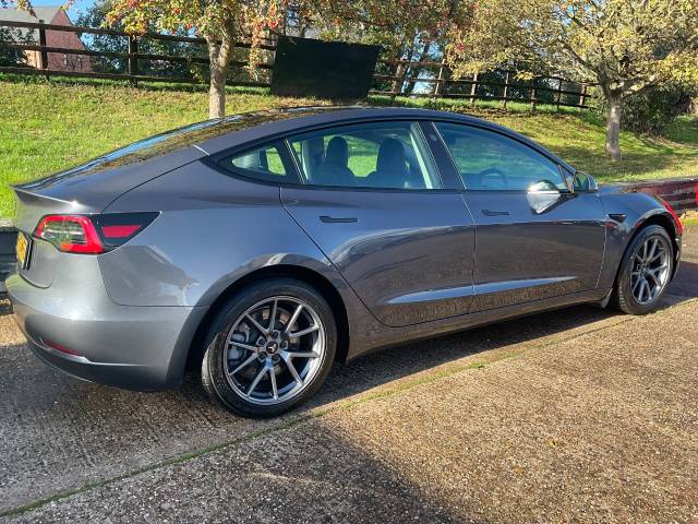 2022 Tesla Model 3 RWD 4dr Auto
